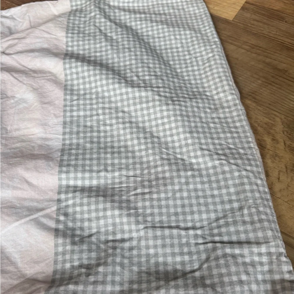 Set of 2 Urban Outfitters Standard Shams